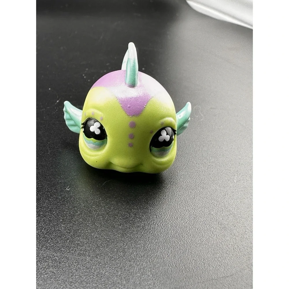 Littlest Pet Shop Authentic LPS #514 Green Purple Pufferfish Baby Fish Guppy